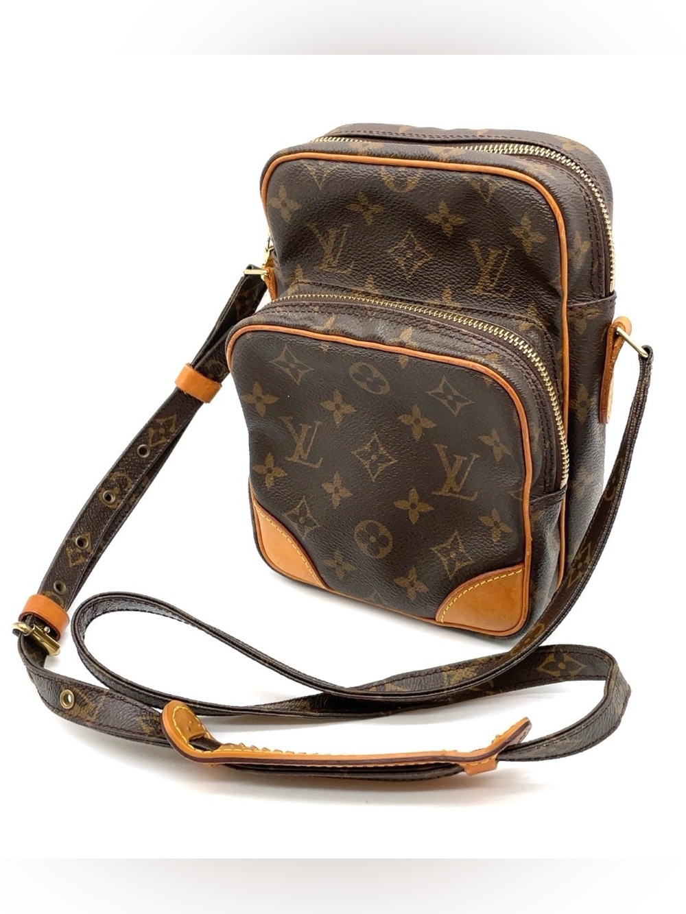 Auth Louis Vuitton Monogram
Amazon Shoulder Bag